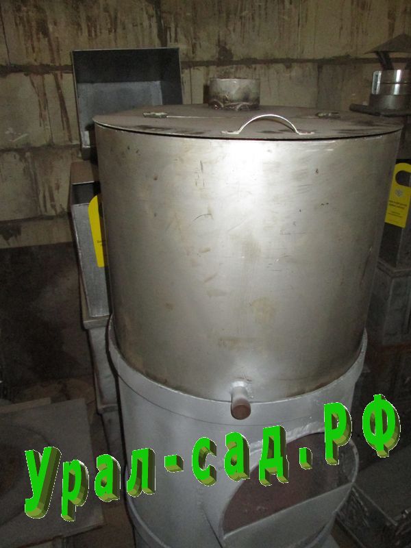 печь банная с круглым нержавеющим баком